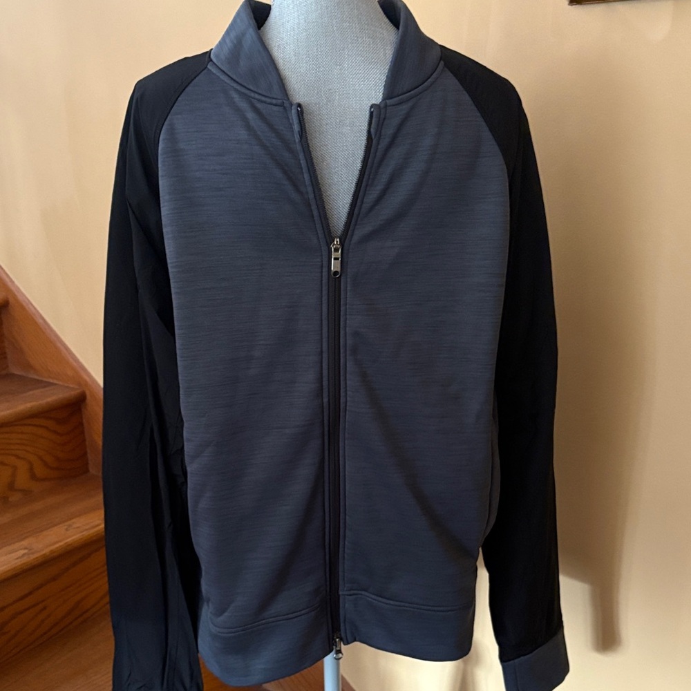 Lululemon Athletica Men's Black and Dark Gray Bomber Jacket